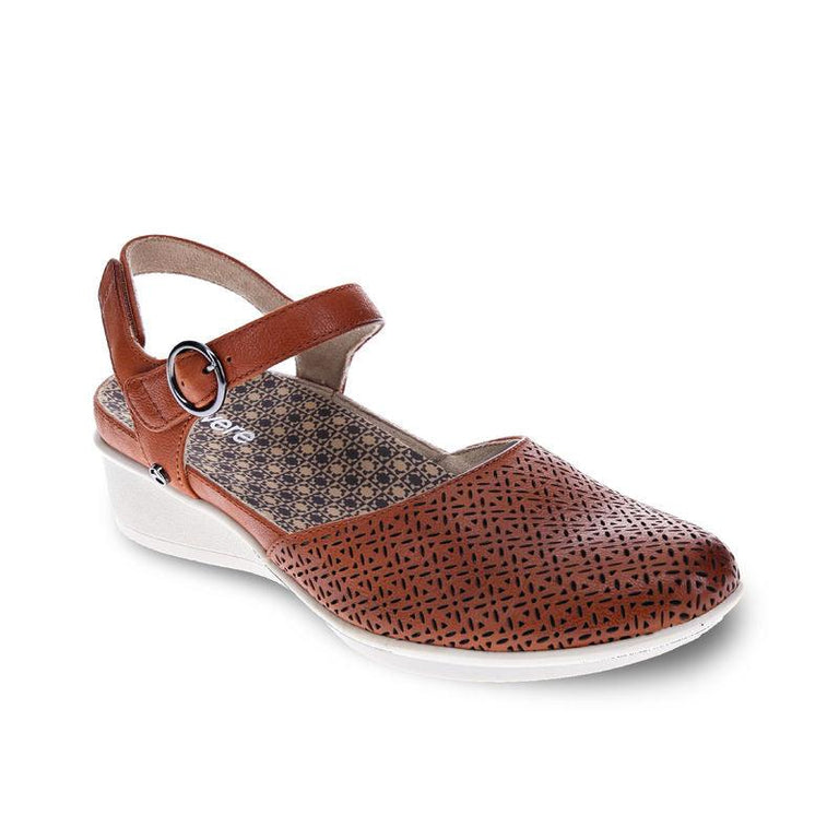 Cognac wedges fashion closed toe